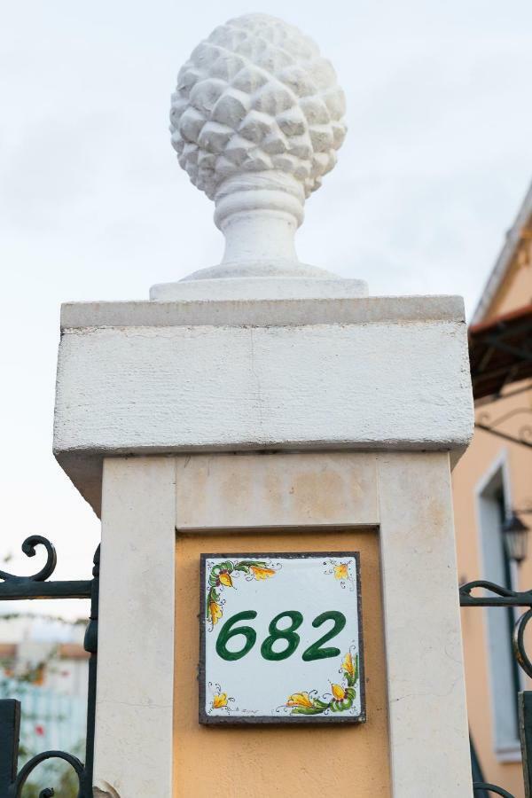Casale *