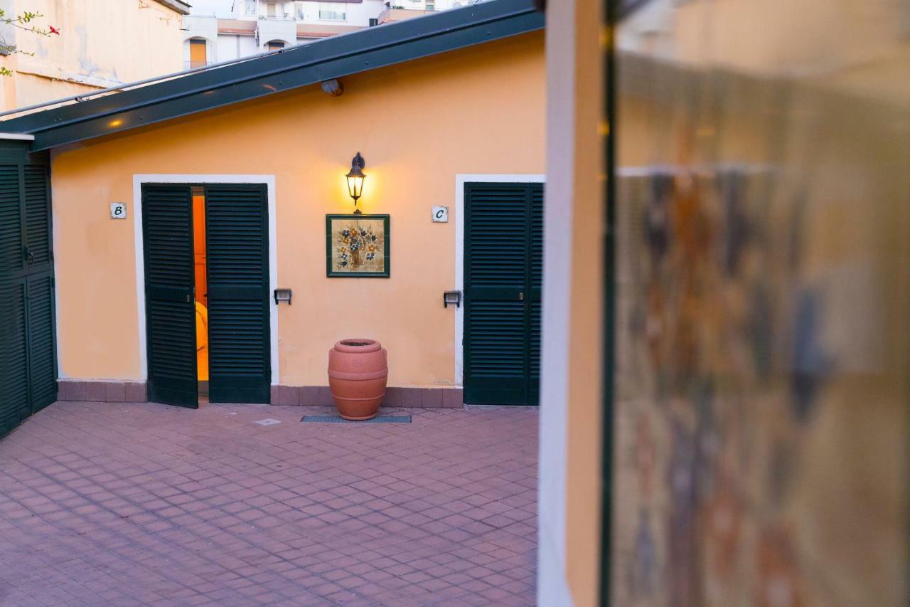 Casale *